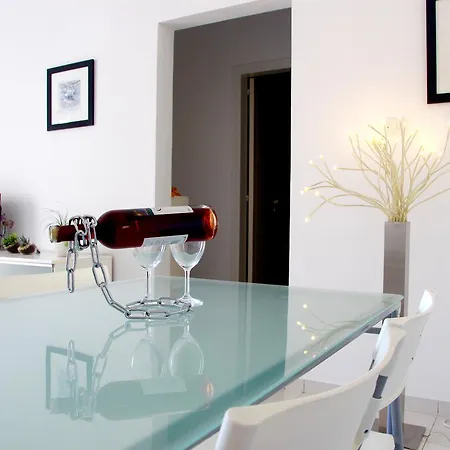 C2 2 Bedroom * Kissonerga