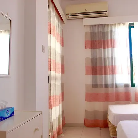C2 2 Bedroom Апартаменты *